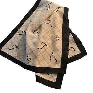 Rectangle Cream and Black Scarf 13 x 52“